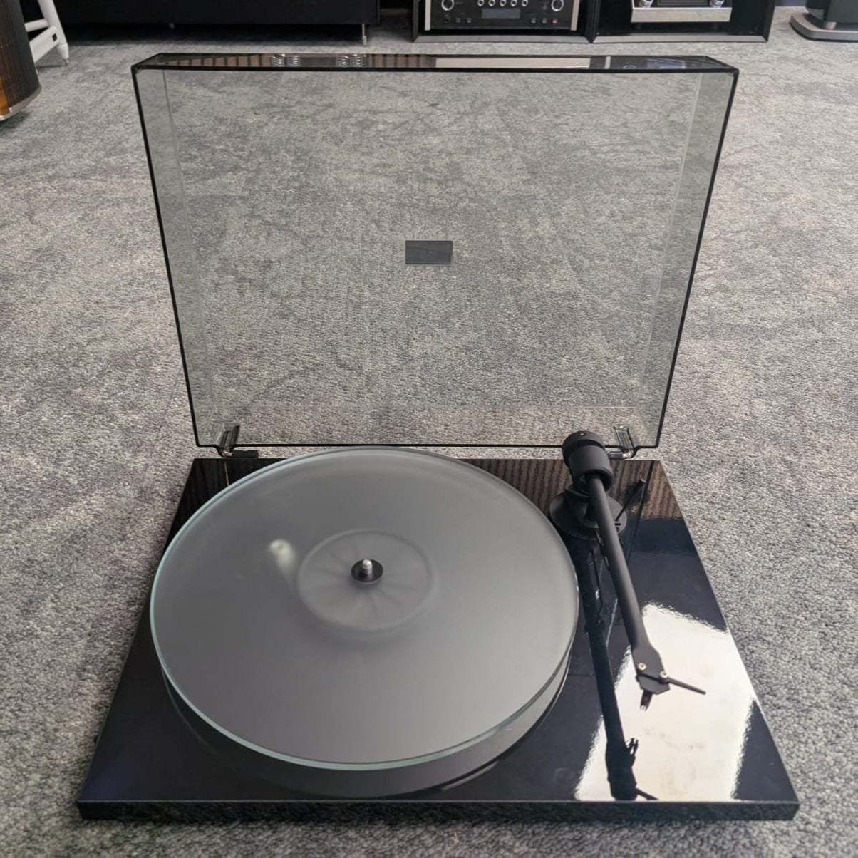 Pro-Ject T1 BT Turntable - Ex-Demonstration